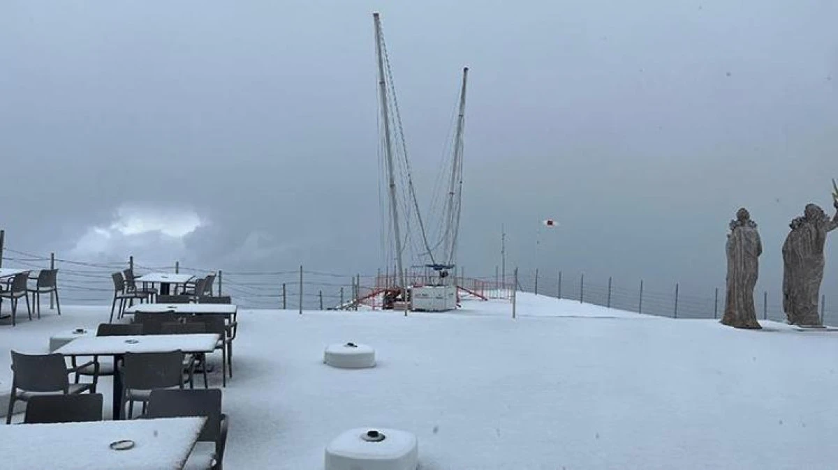Antalya’da Mayıs Sonunda Tahtalı Dağı’na Kar Yağdı