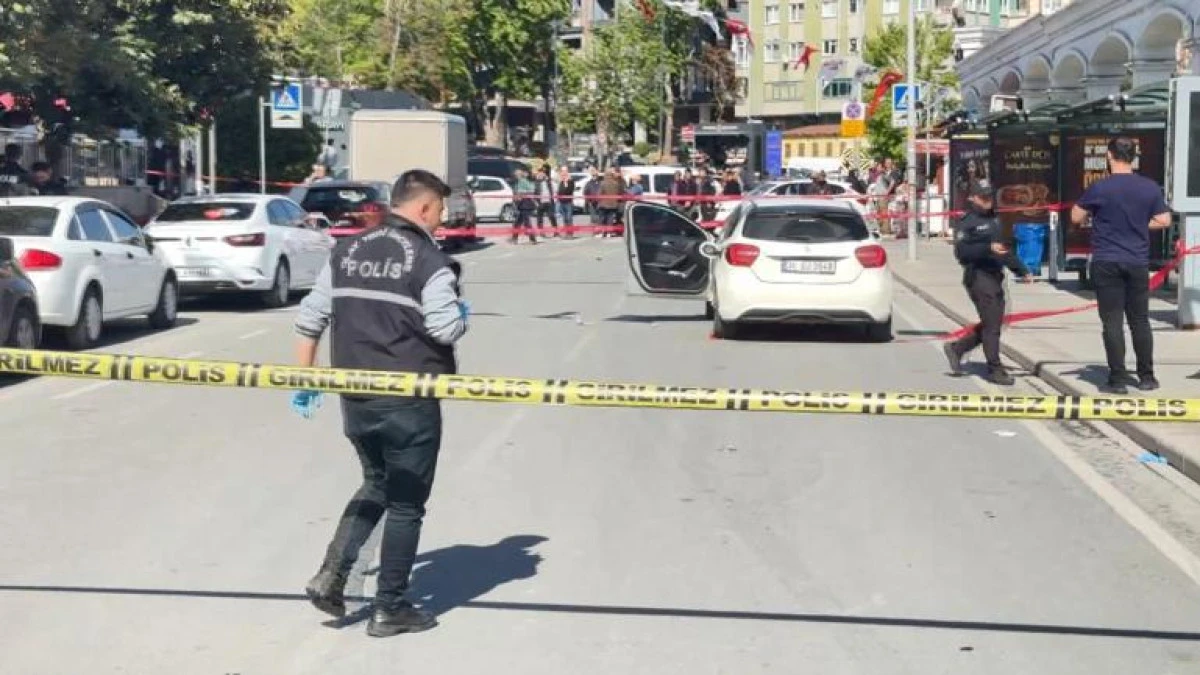 Avcılar’da motosikletli saldırı: Araçta kurşun yağmuru, 1 ölü
