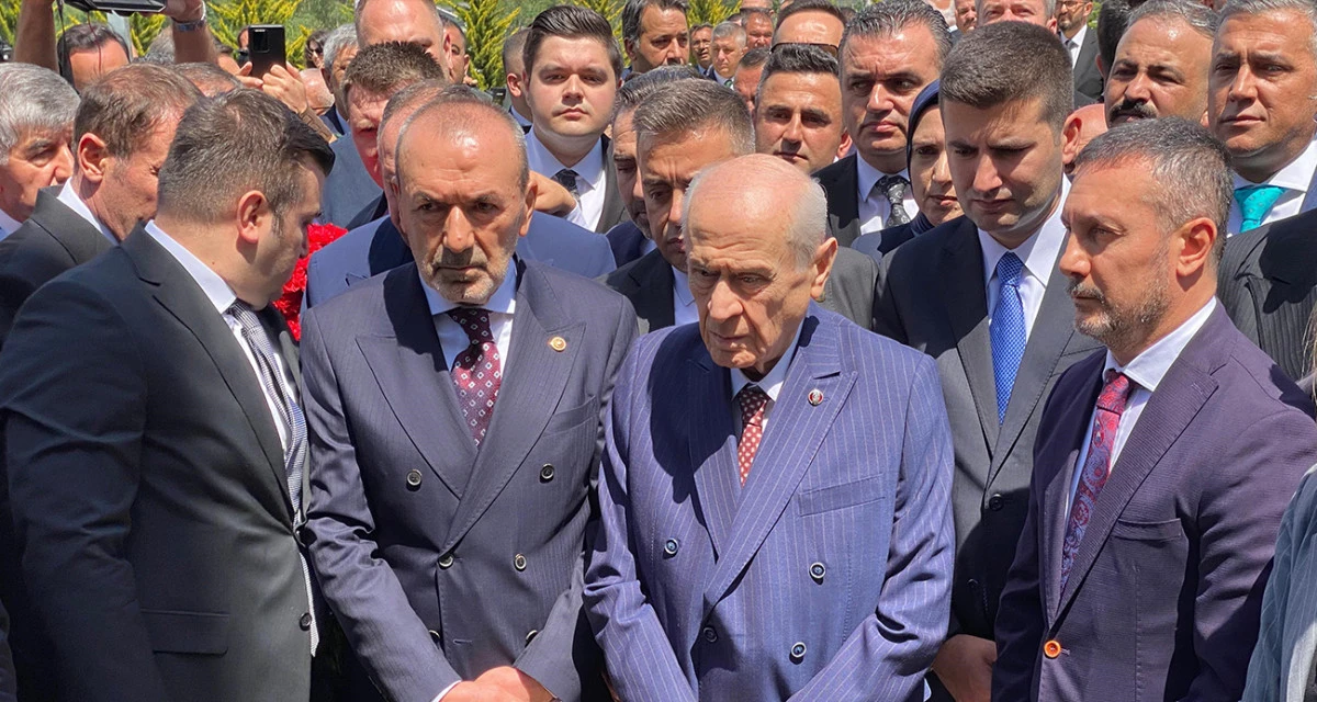 Bahçeli, Ülkücü Şehitler Anıtı’nda: "Her şeyin bir vakti vardır"