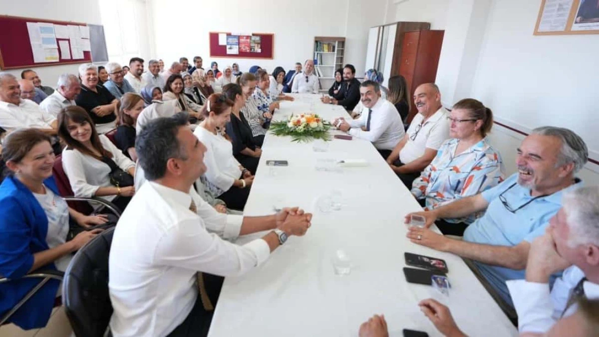 Bakan Tekin’den Akademi Giriş Sınavı Adaylarına Mesaj