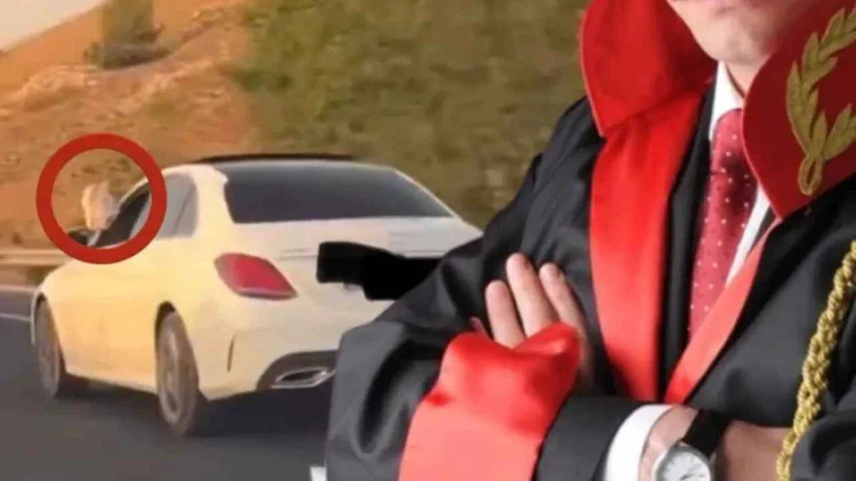 Başsavcı Çakarlı Araçta Ayaklarını Camdan Sarkıttı, Ceza Yazılmadı