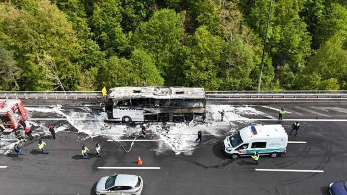 Bolu Dağı’nda Yolcu Otobüsü Motorundan Alev Alarak Yandı