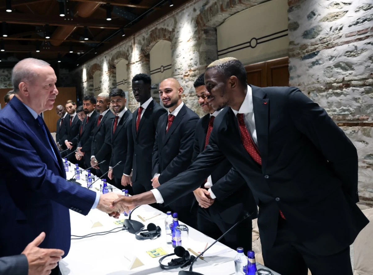Cumhurbaşkanı Erdoğan, Galatasaray’ı Dolmabahçe’de kabul etti