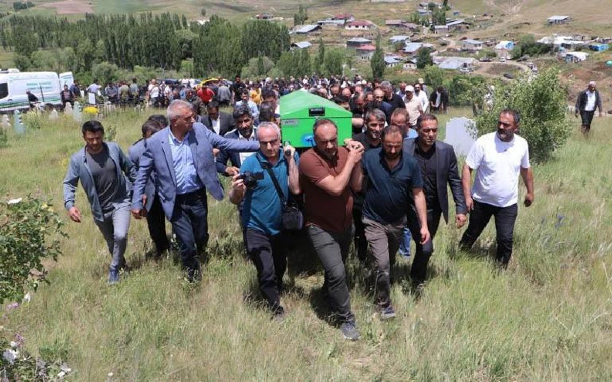 Ocak Partisi Genel Başkanı Kadir Canpolat memleketinde toprağa verildi