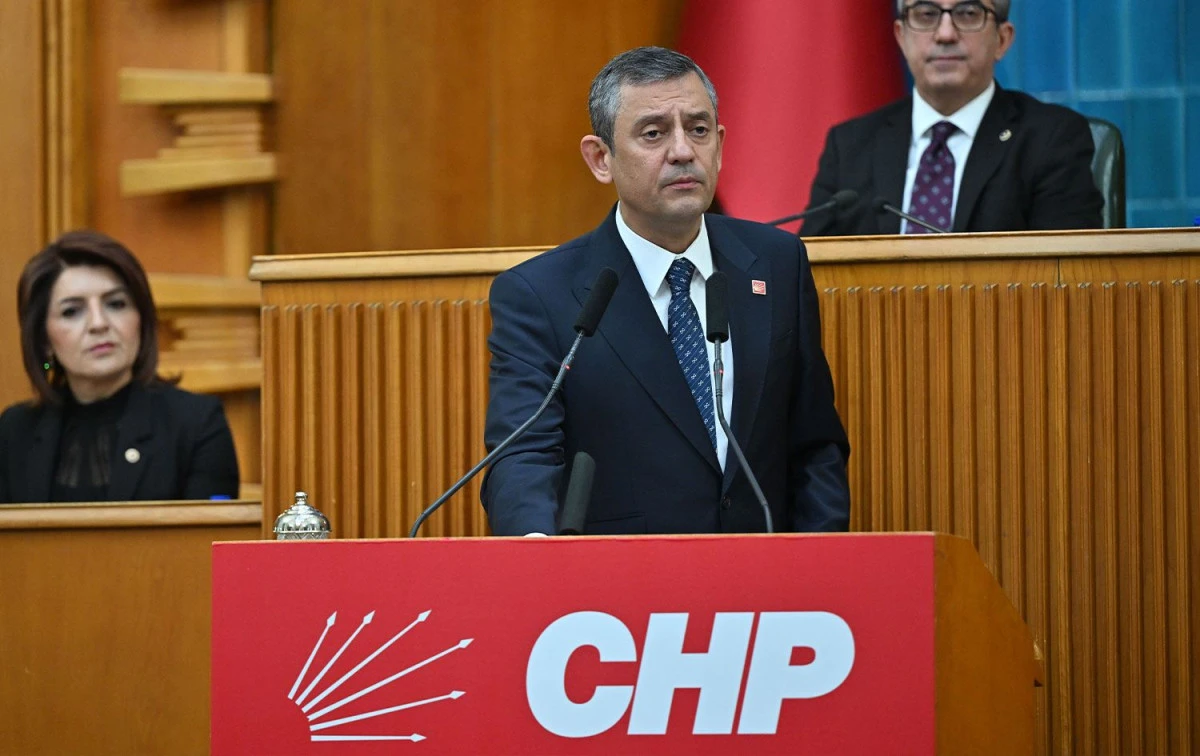 Özgür Özel: 