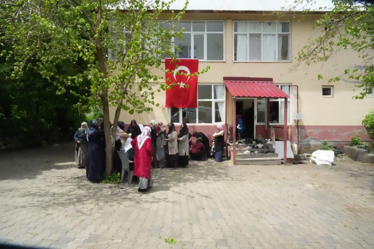 Pençe-Kilit’te Yıldırım İsabet Eden Uzman Çavuş Mesut Karadağ Şehit Oldu