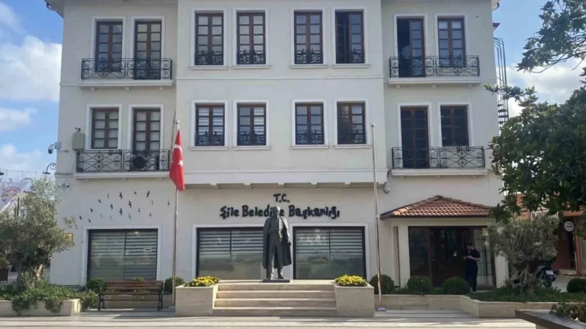 Şile Belediye Başkanı Özgür Kabadayı gözaltına alındı